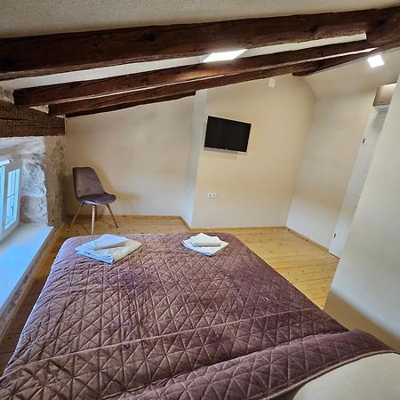 Villa Gaj 오미살즈 외부 사진