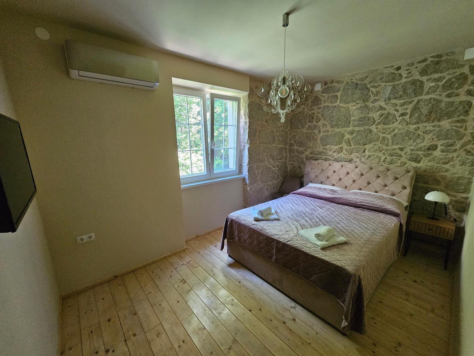 Villa Gaj 오미살즈 외부 사진