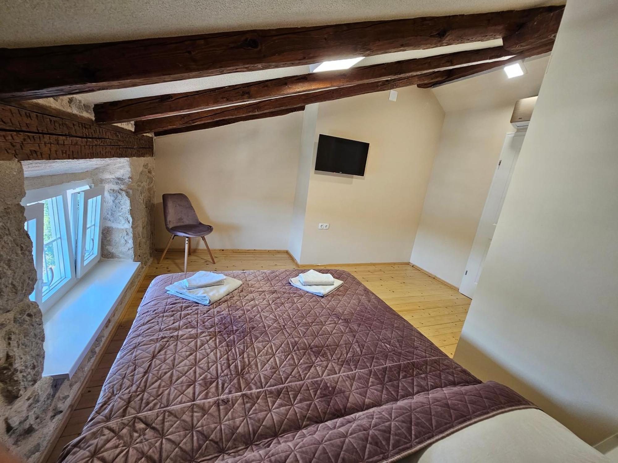 Villa Gaj 오미살즈 외부 사진